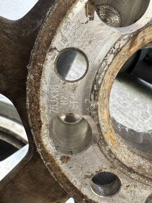 Jantes originais audi 16