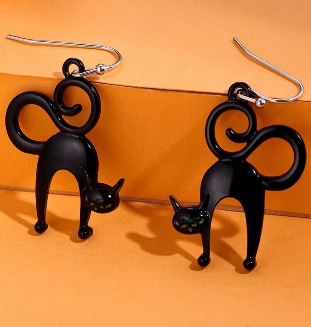 Сережки котики подарую