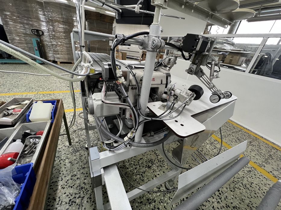 Maquina de chulear BASS 2065 - semi nova
