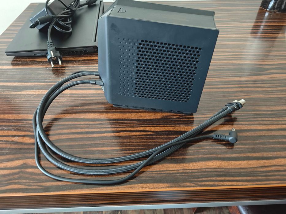 Laptop gamingowy z chłodzeniem wodnym XMG NEO 15 Ryzen 9 3070 Ti 32GB