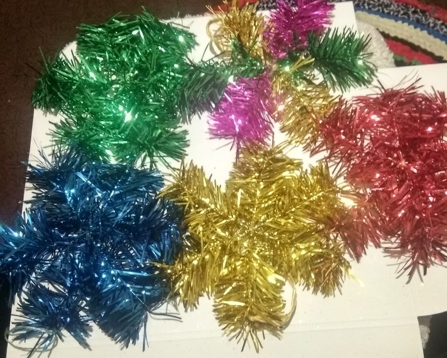 Новорічні іграшки