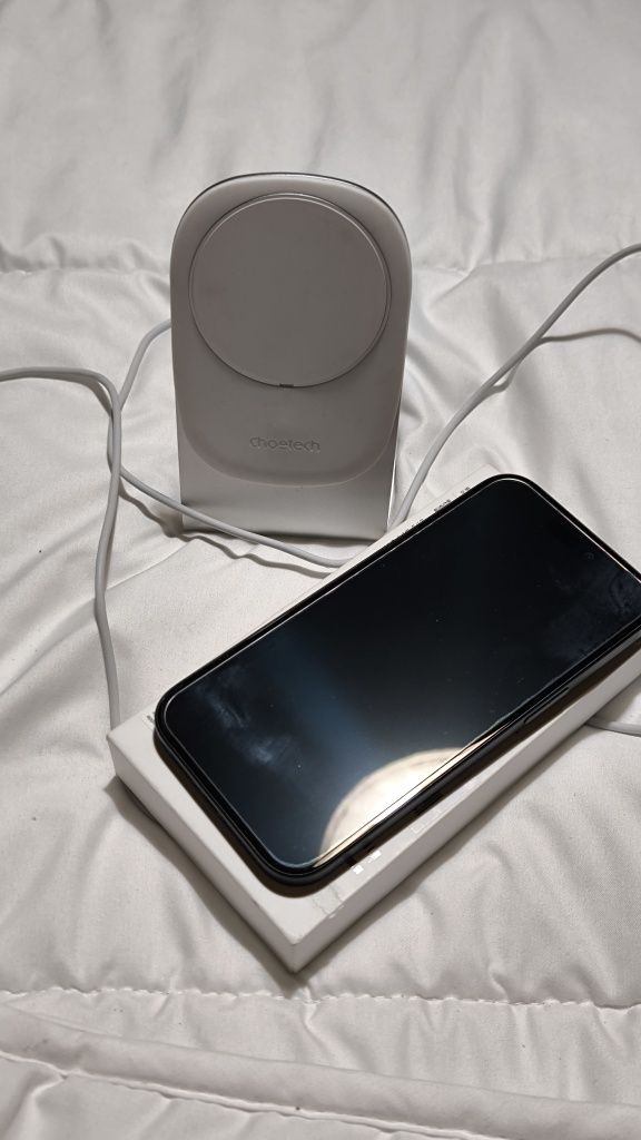 iPhone 15 preto en titânio