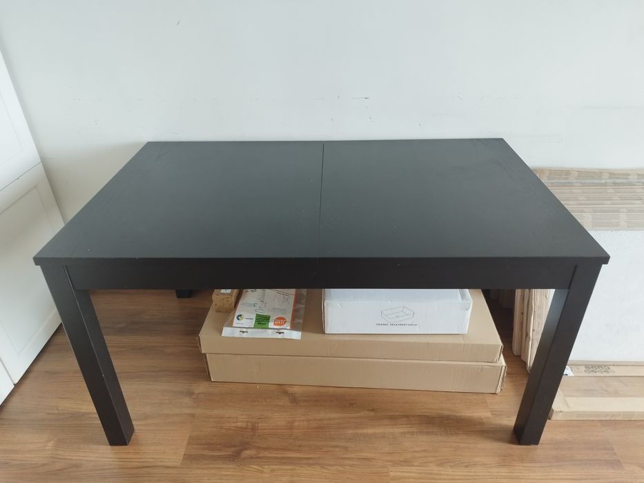 Stół rozkładany w bardzo dobrym stanie