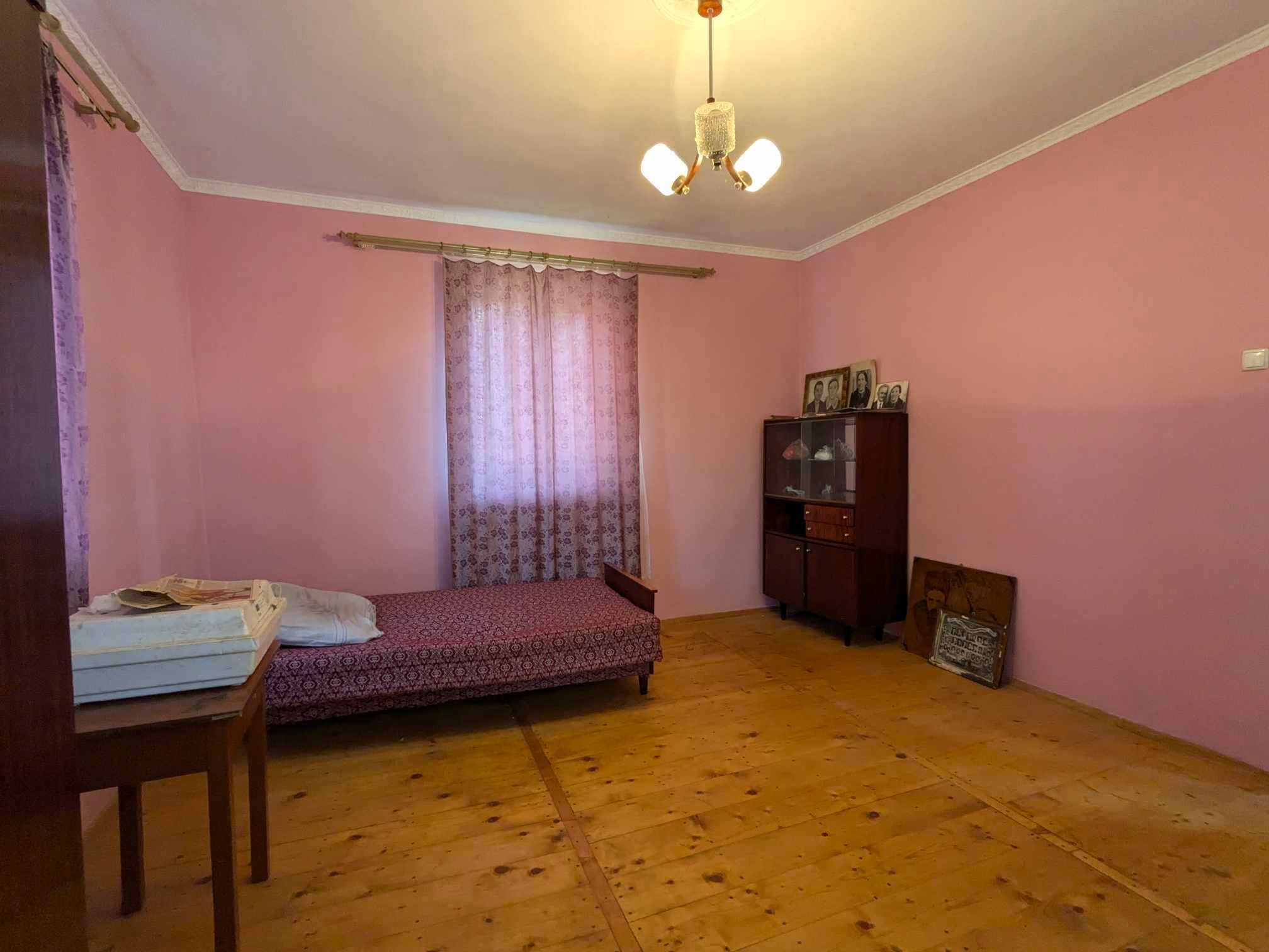 Будинок в селі Жалибори,Галицький район.
