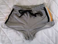 Bershka spodenki damskie
