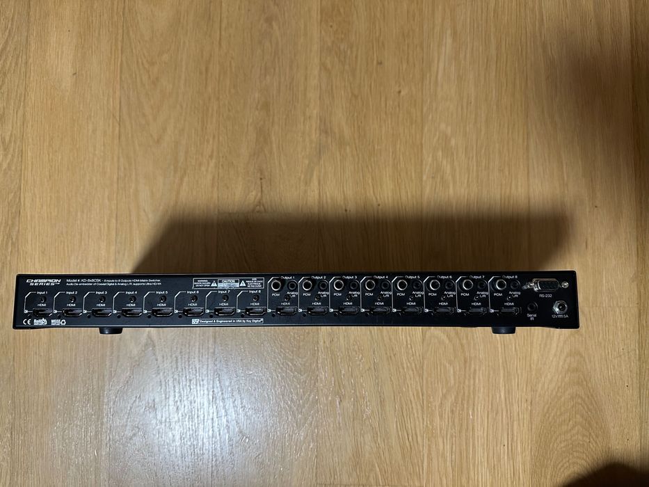 Rozdzielacz sygnału Matryca Video/Audio 8x8 HDMI Key digital KD 8x8csk