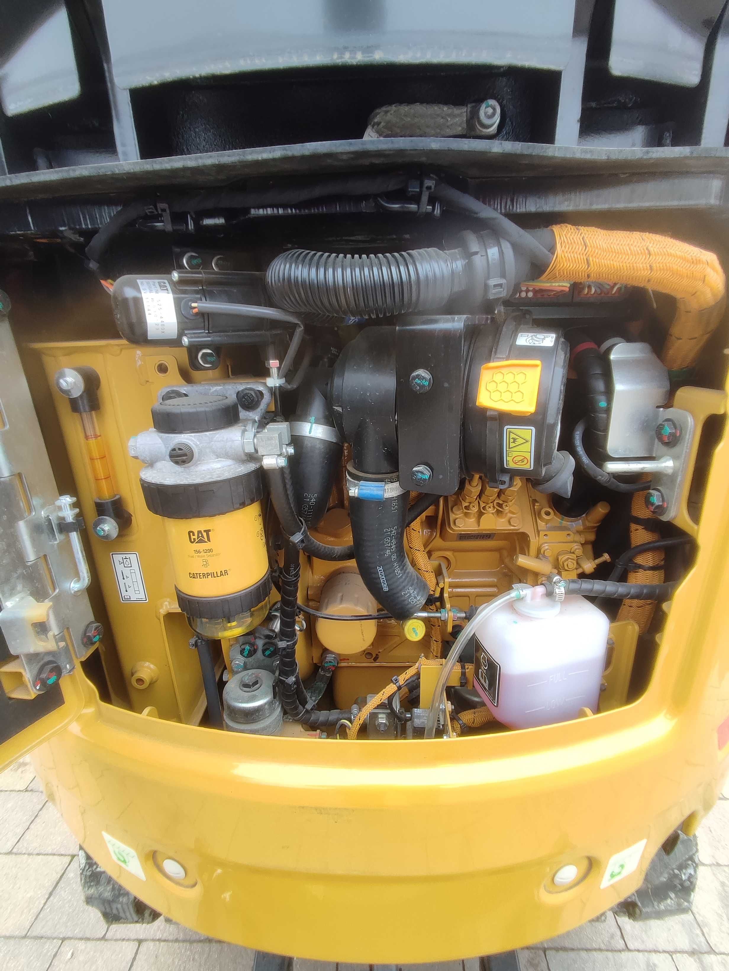 Nowa minikoparka CAT 301.8  2022r