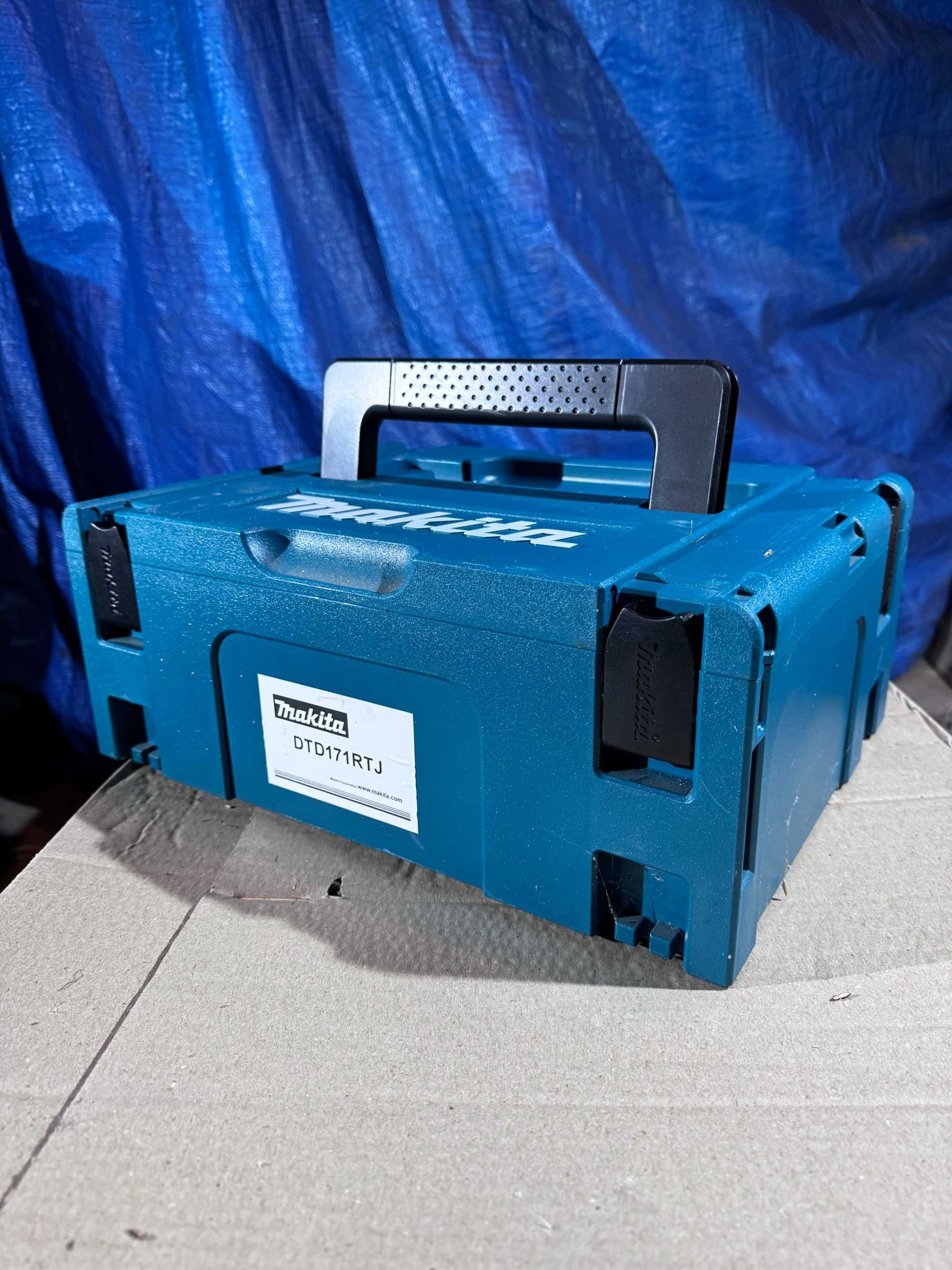 Шурупокрут Makita DHP453RFE, DHP453SYE, Makita DTD152Z, DTD171RTJ