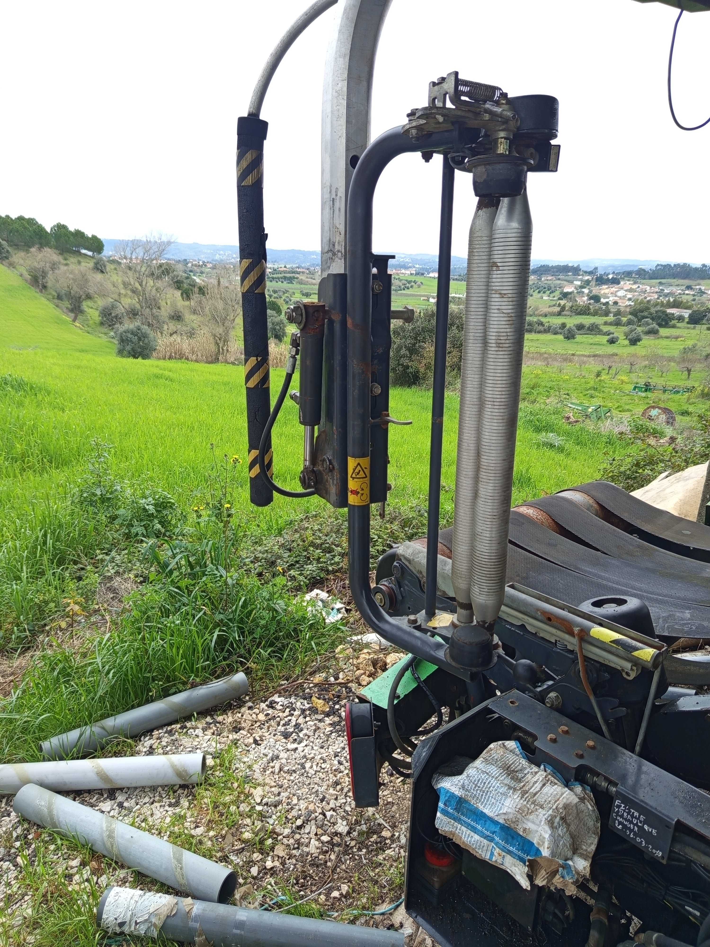 Enfardadeira Rolos Combinada Deutz-fahr 235