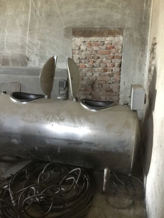 Молочний холодильник 900л. (нержавійка)