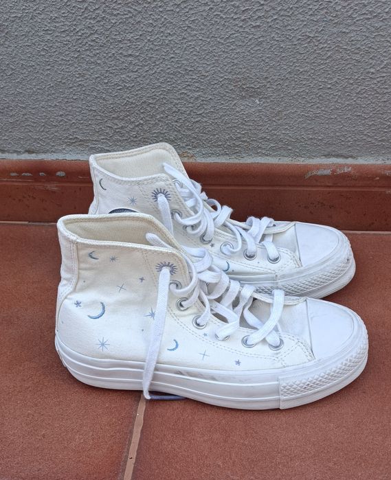 All Star bota com bordados e sola dupla