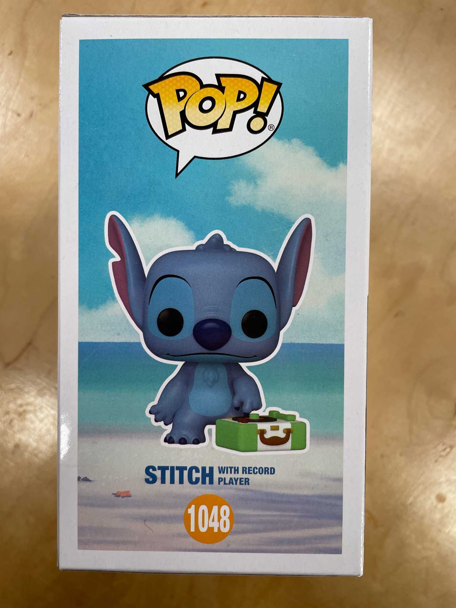 Funko pop Stitch with record player 1048 Exclusive