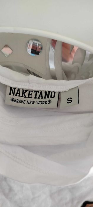 Koszulka t shirt z kapturem Naketano