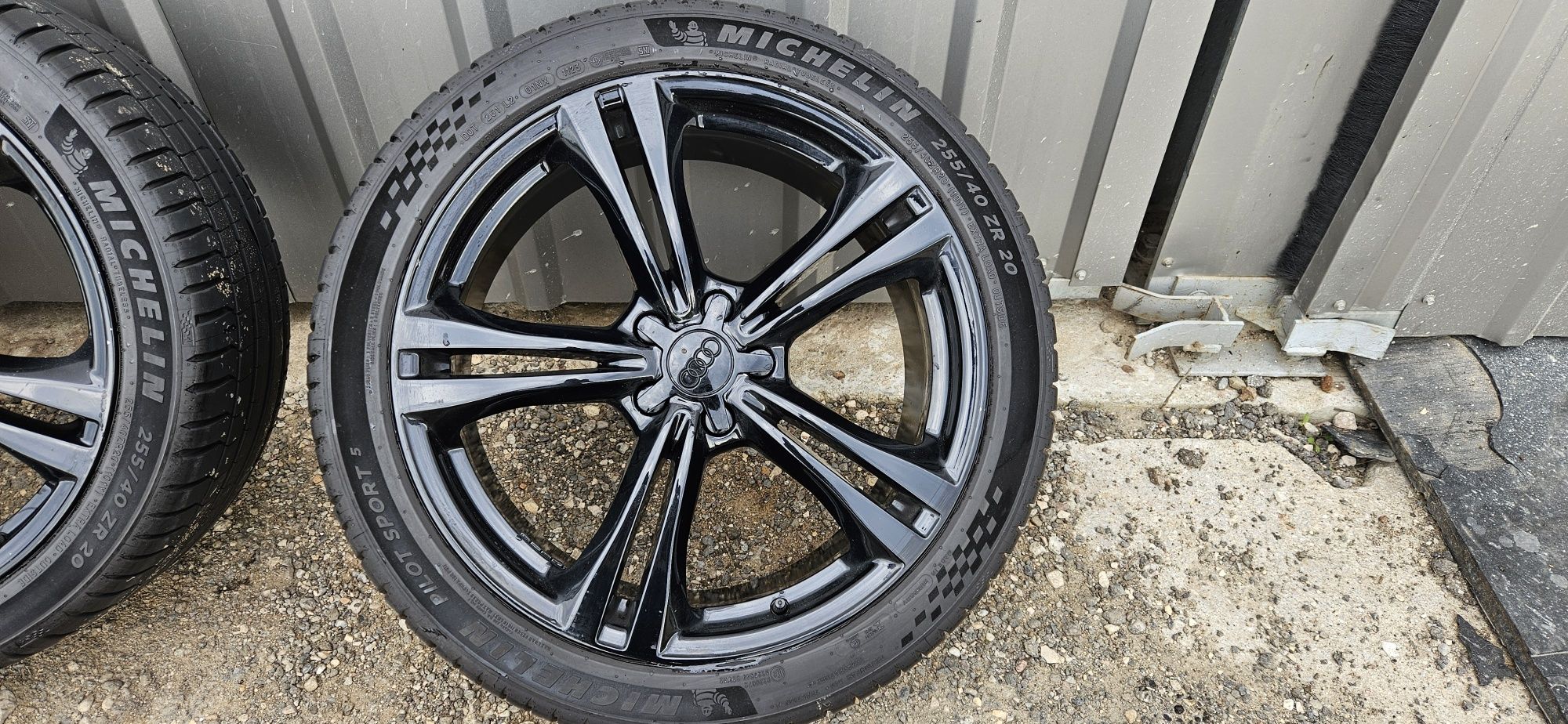 Alufelgi AUDI 5x112 20' 8.5J ET45 Czarne