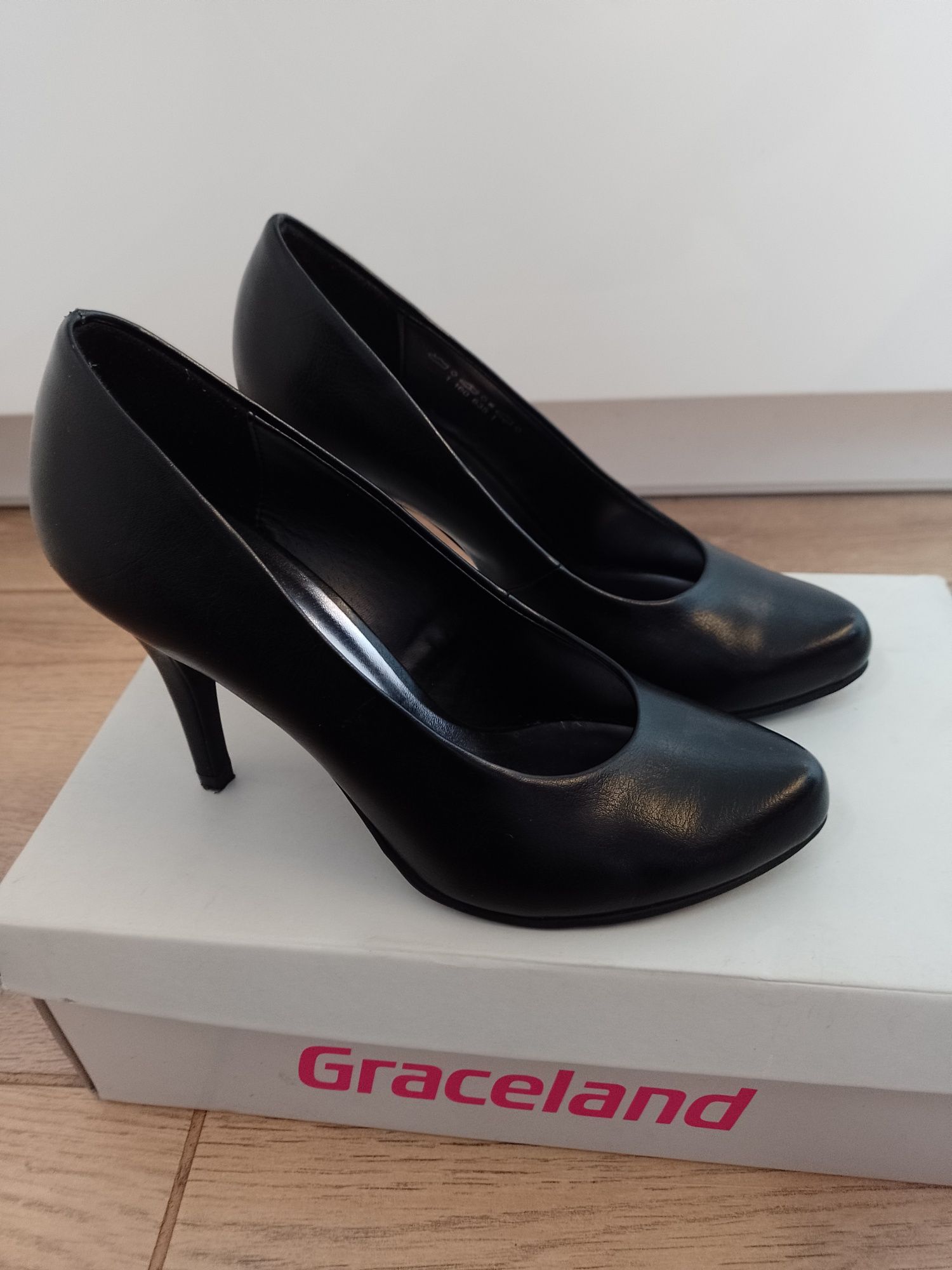 Buty na obcasie Graceland r. 37