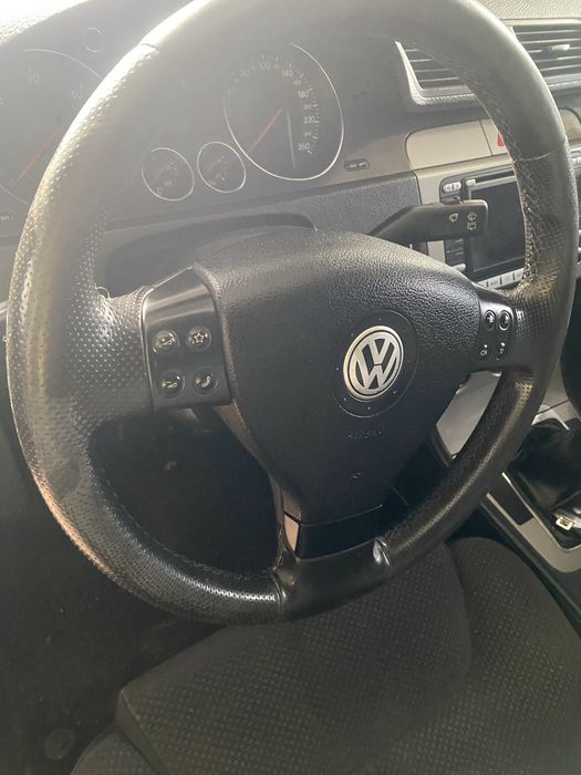 Крило фольксваген пассат Б6 запчастини розборка пасат b6