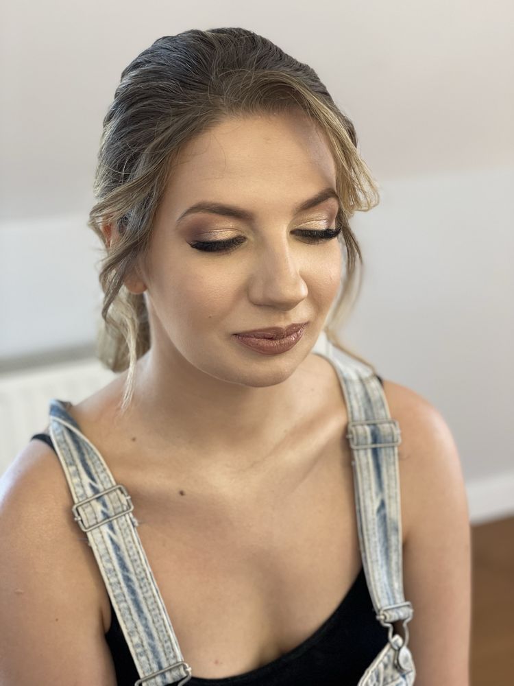 Makijaż, make up, fryzury - dojazd