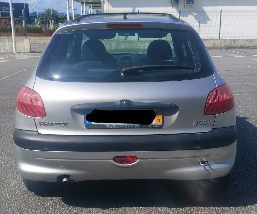 Peugeot 206 APENAS 147.000 kms económico e em excelente estado