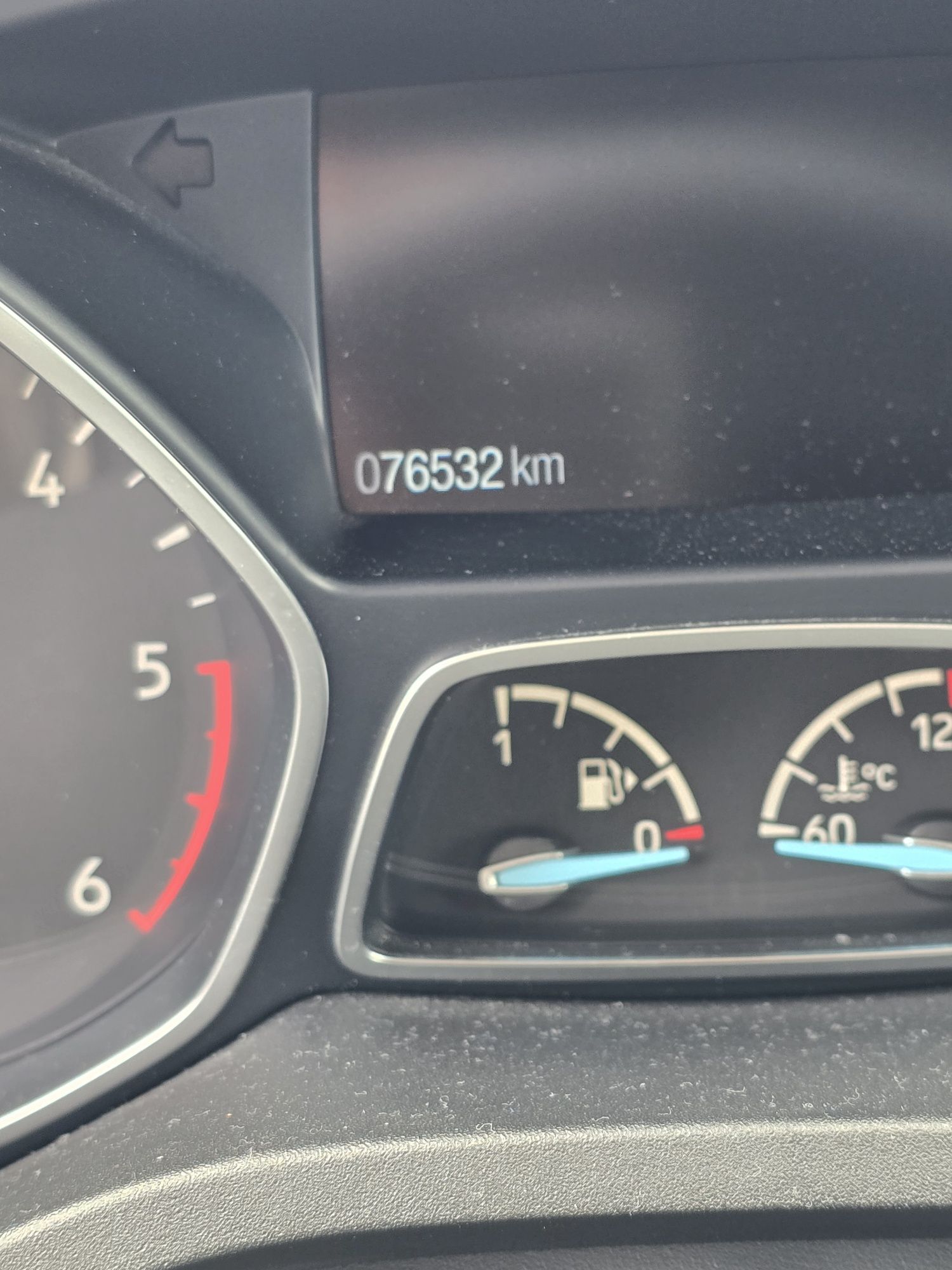 Ford kuga 1.5 TDCI 120CV. como novo