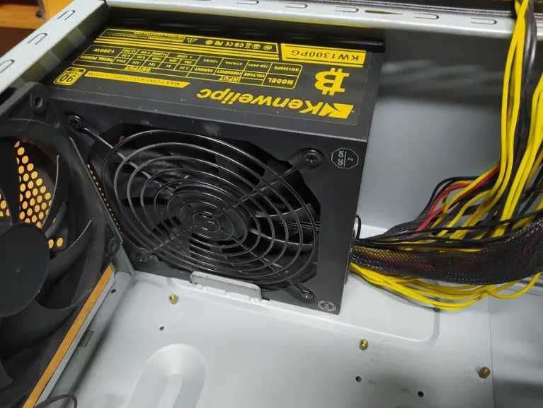 Блок питания Kenweiipc KW1300PG 1300W