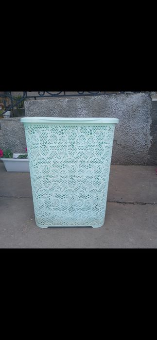 Шафа для ванної, мусорник..