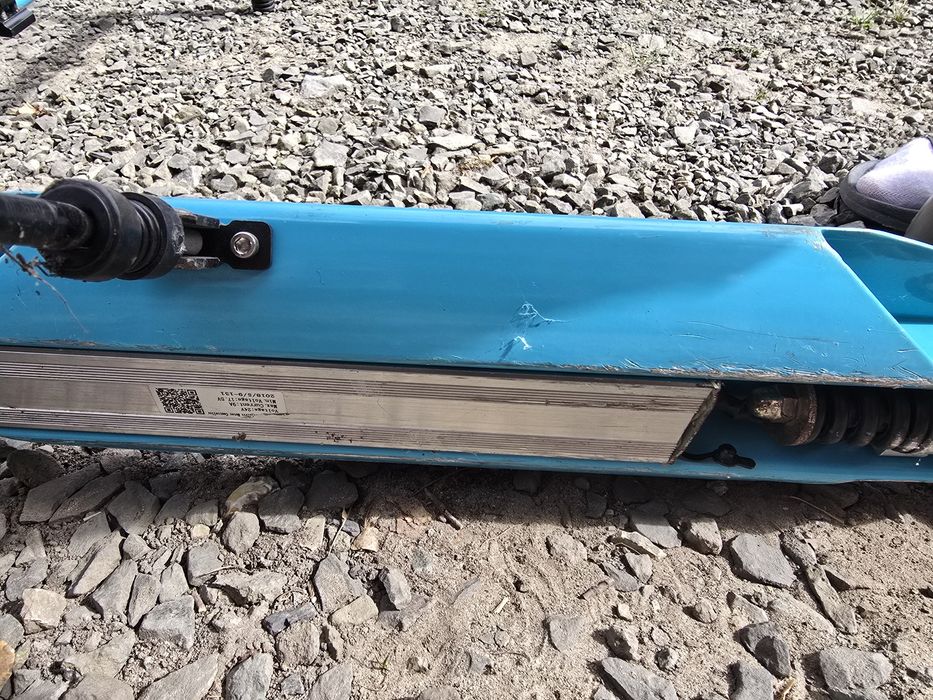 Продам електро самокат дитячій