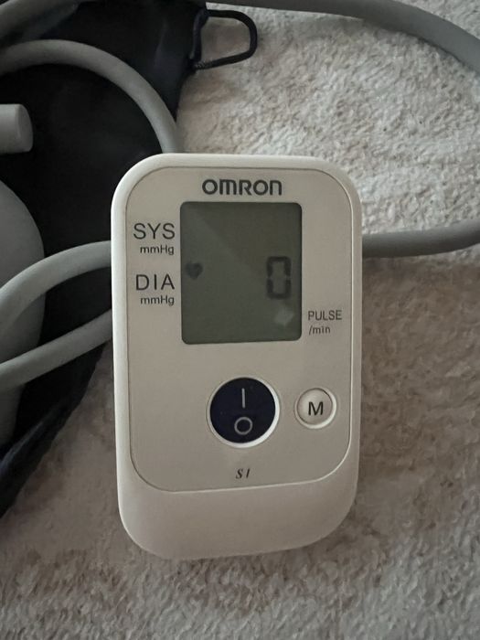 Тонометр напівавтоматичнний Omron S1. Новій!