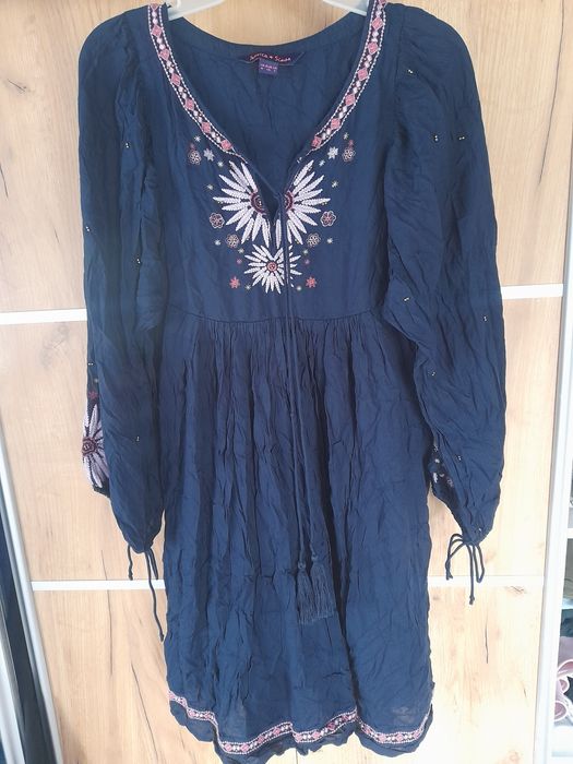 Piękna zwiewna sukienka Boho  fredzle hafty rozm.S