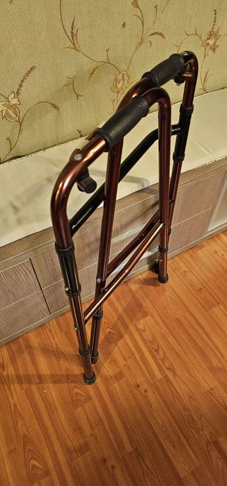 Двосторонні алюмінієві ходунки