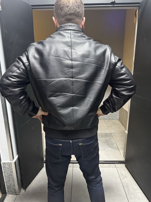 Кожанная куртка, в идеальном состояние (почти новая)