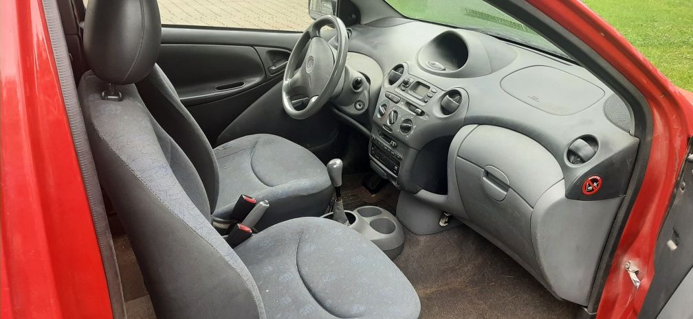Toyota Yaris bez przeglądu technicznego