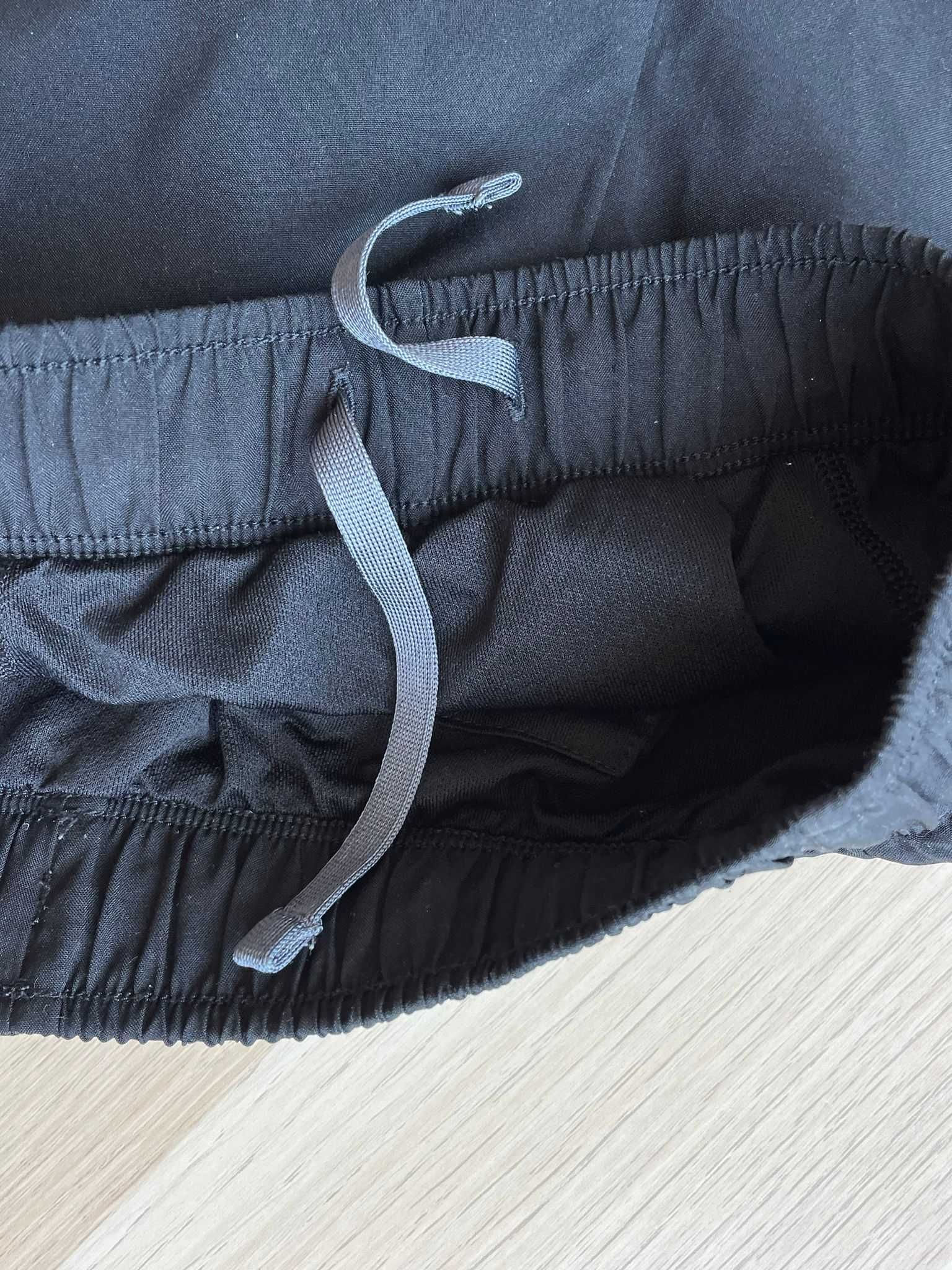 Calções desporto Asics NOVOS