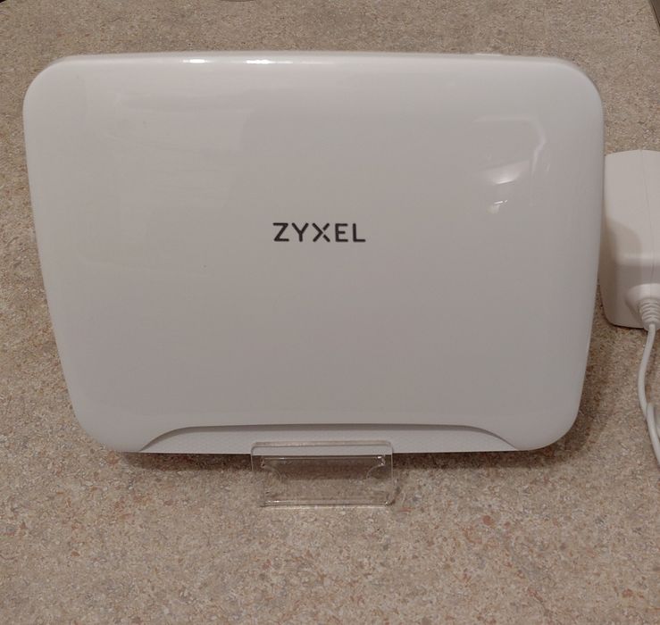 Modem router Zyxel LTE 3316-M604