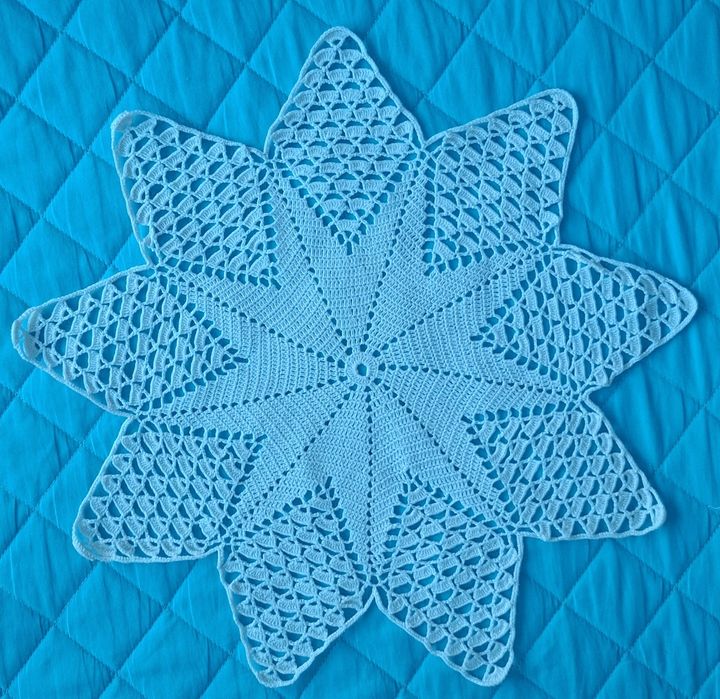 Naperão em crochê, cor Bbege