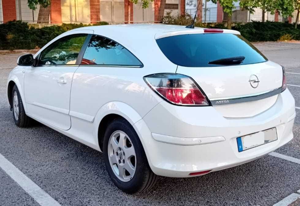 Opel Astra 1.7 GTC Bom e económico