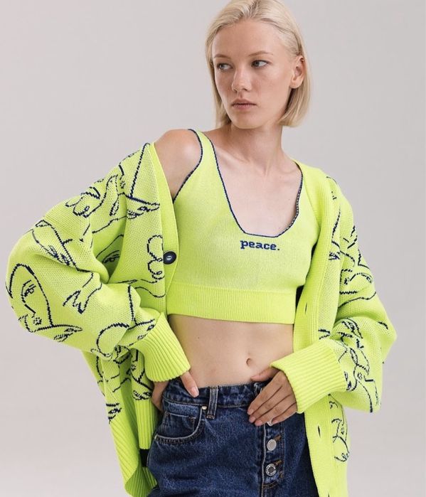 Топ Vika Adamskaya