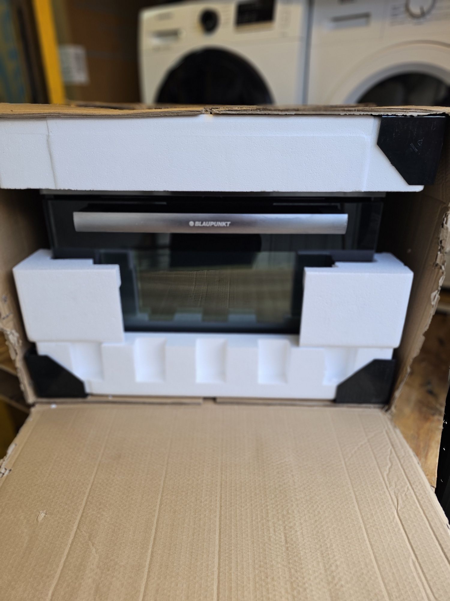 Kompaktowy Piekarnik 45cm z funkcją mikrofali Blaupunkt