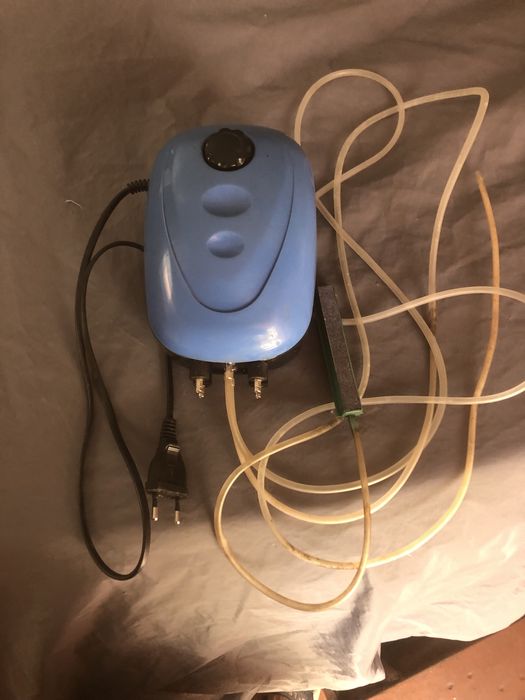 Компресор для акваріума 6-ти канальний