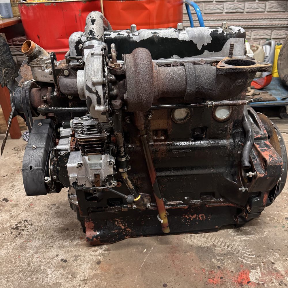 Silnik Ursus/Zetor ZTS TURBO 912,914,8111,8145,1012,1014,10145,itp.