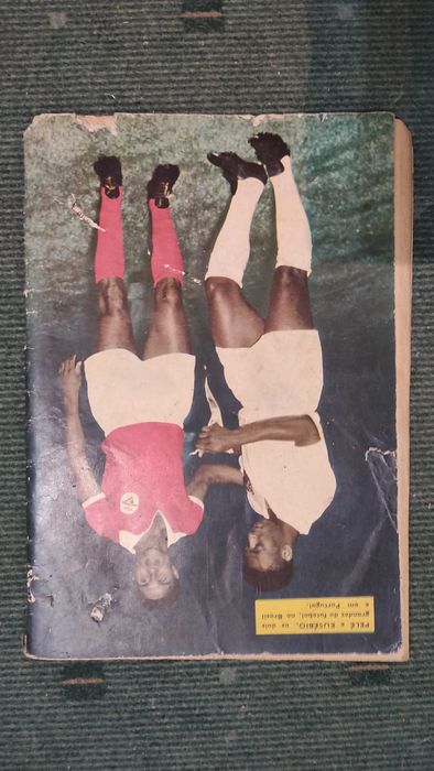 3 Revistas antigas com Eusébio