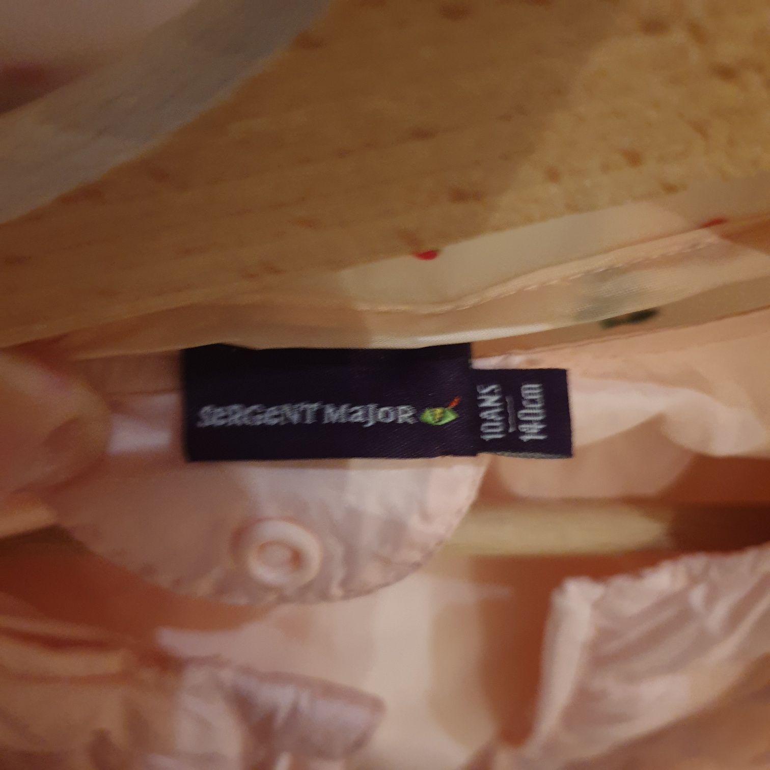 Varios casacos para menina com pouco uso. Com muito bon coalidade.