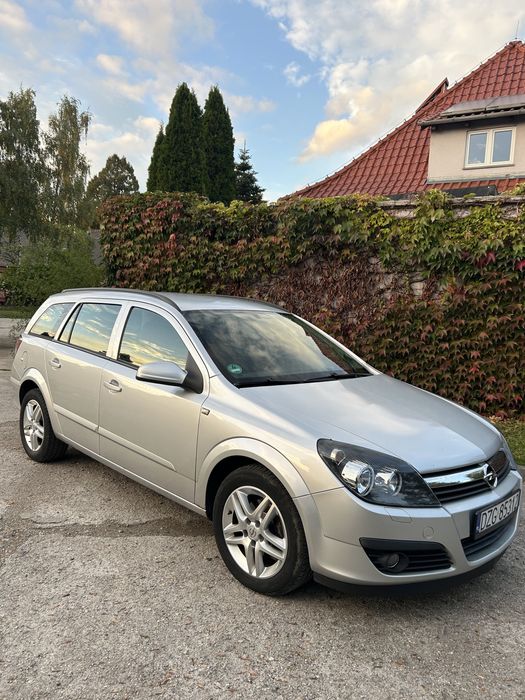 Opel Astra H 1.6 benzyna