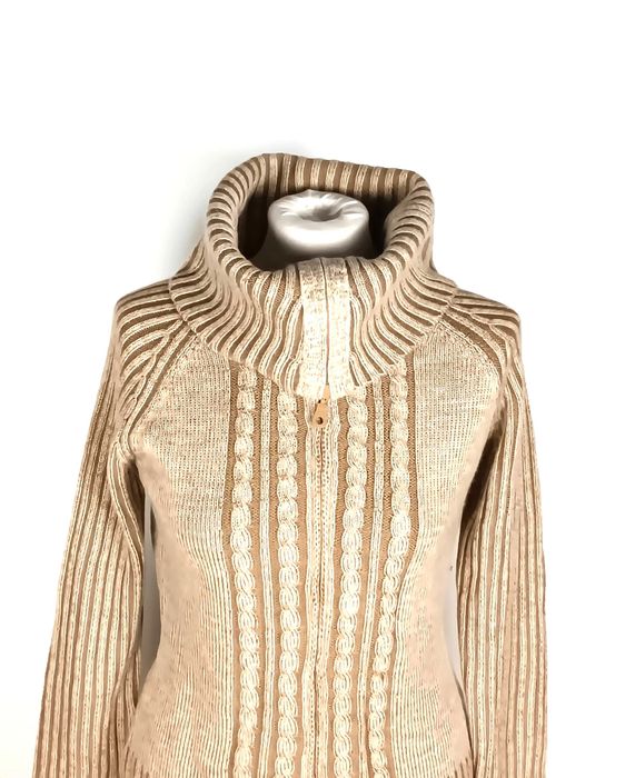 Beżowy wełniany sweter zimowy damski wysoki kołnierz Wełna 80% S/M