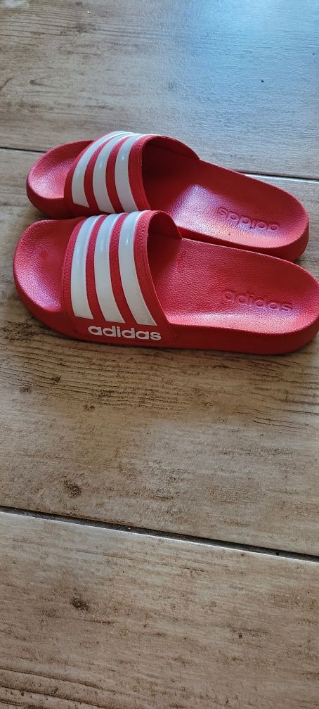 Klapki ADIDAS czerwone