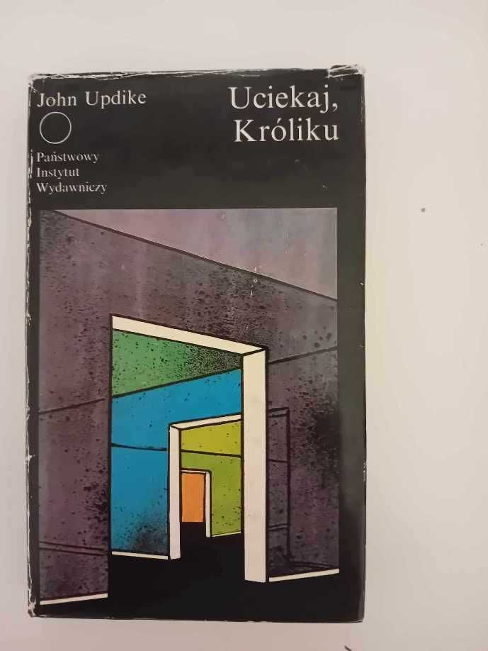 John Updike - Uciekaj króliku