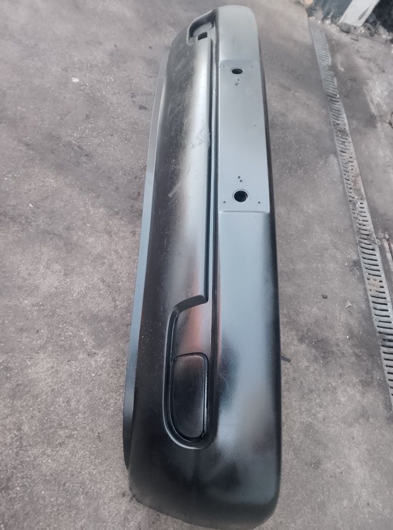 VW T4 Zderzak przód model przed liftingiem ładny stan