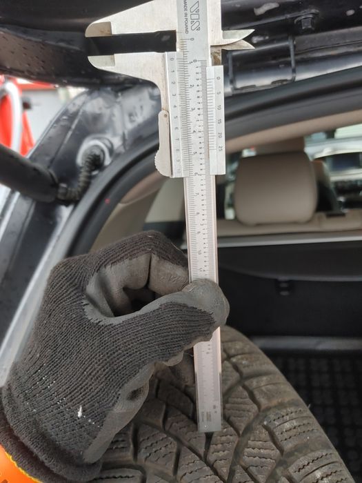 Opony zimowe Bridgestone z felgami 195/65/15