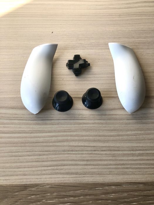 Sprzedam części od pada xbox one s