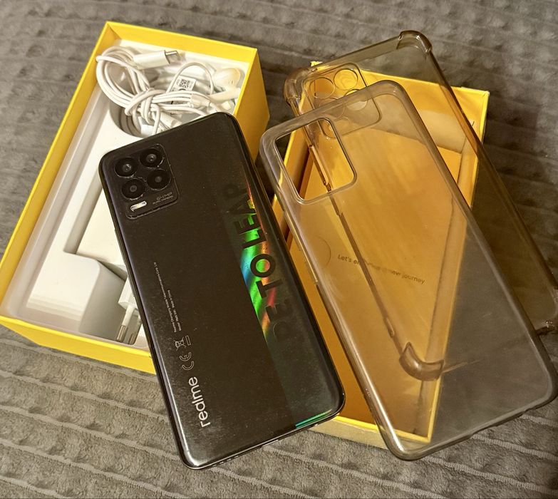 Realme 8 smartfon