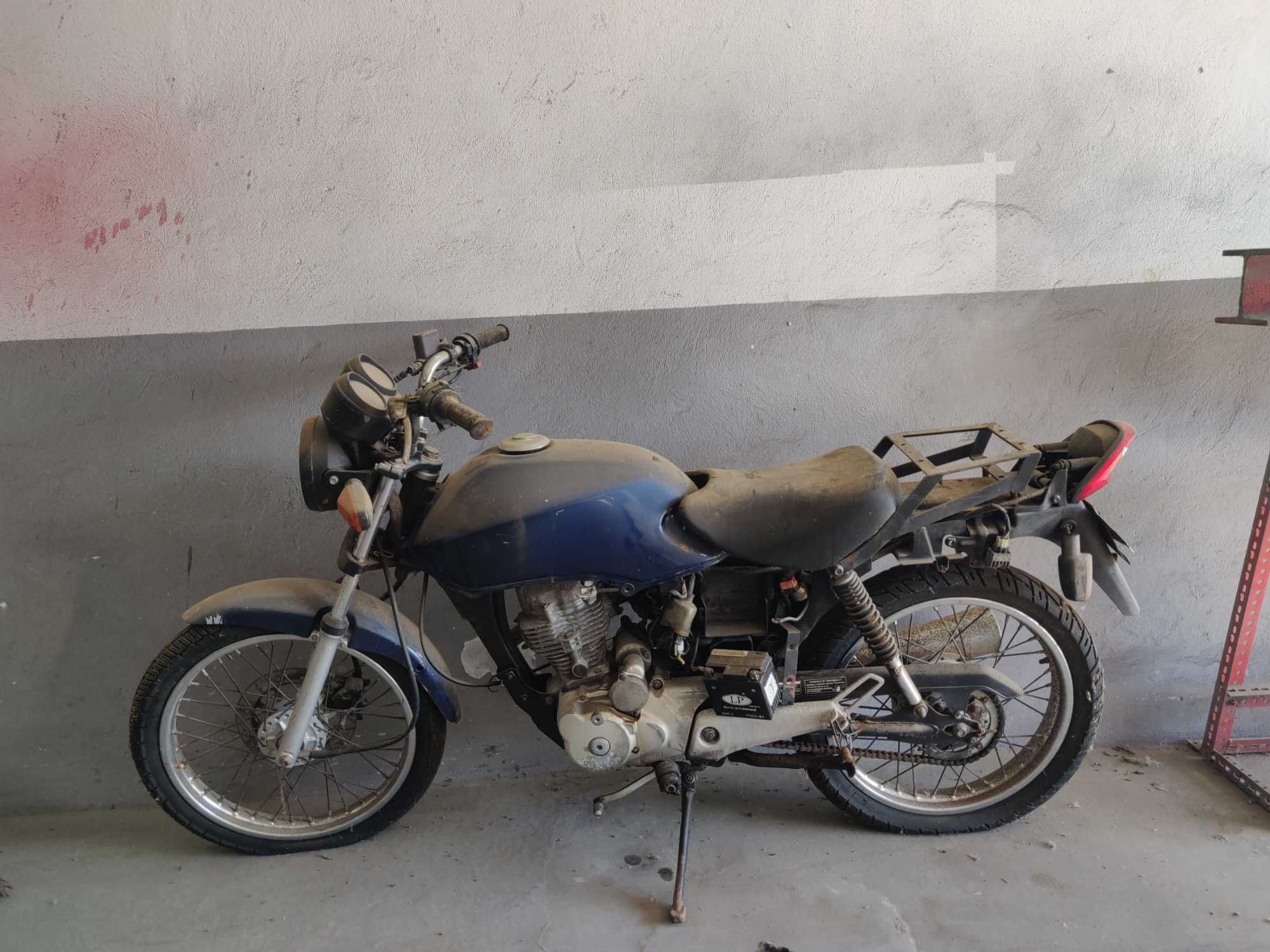 Honda CG125 - Sesimbra